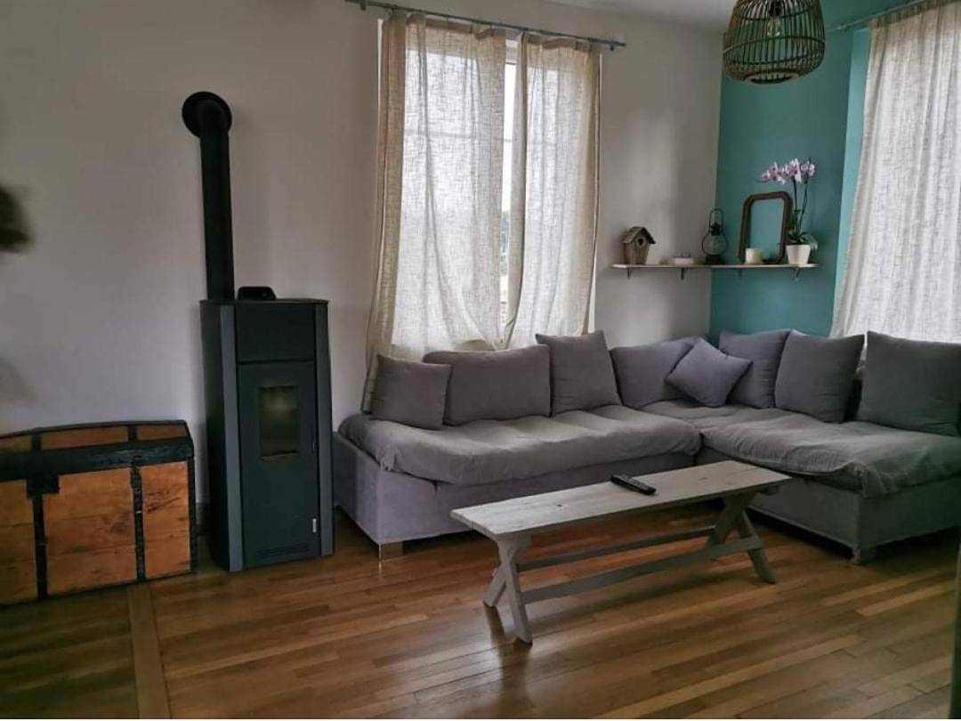 Four-Bedroom House in Neuf-Marché, Région de Dieppe