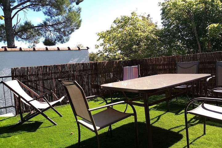 Bed & breakfast voor 2 personen, with zwembad and whirlpool as well as tuin - 1