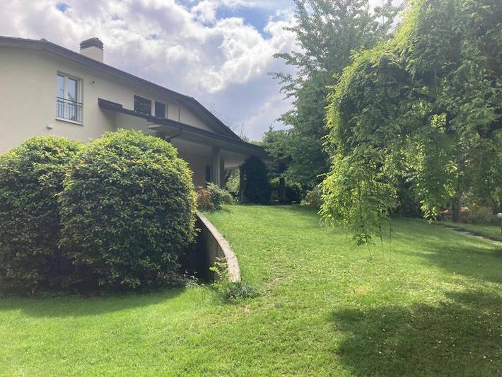 Chambre d’hôte pour 2 personnes, avec balcon ainsi que jardin et vue à Varèse - 4