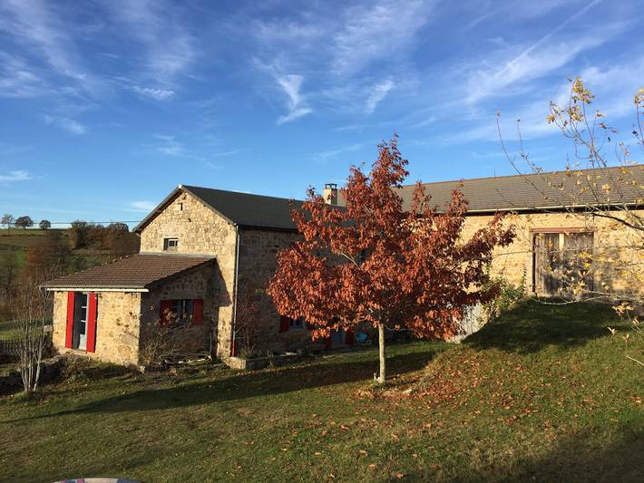 Gîte pour 10 personnes, avec terrasse et jardin - 1