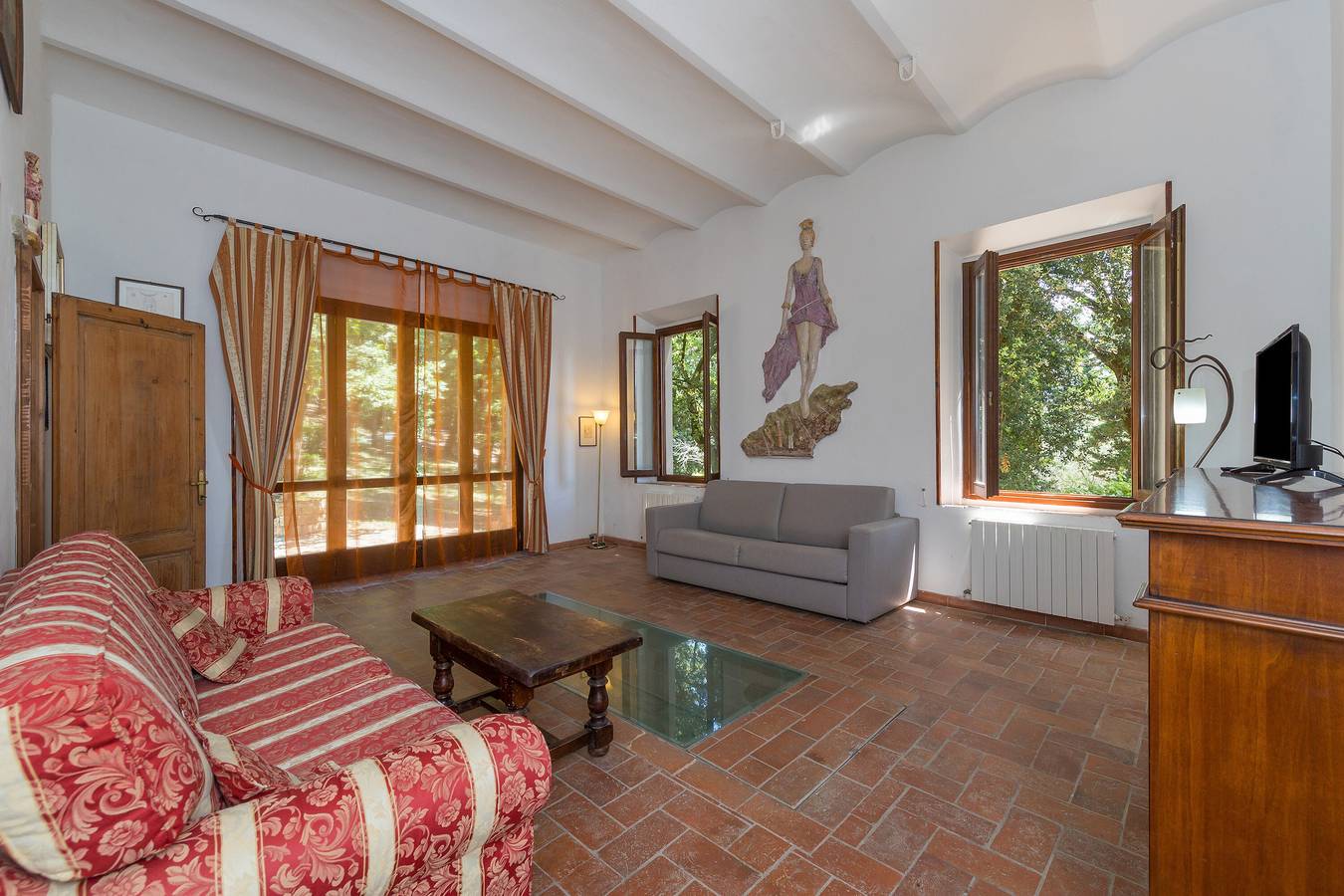 Villa 'Le Querciolaie - Il Casiere' with Mountain View and Shared Pool in Monteverdi Marittimo, Etruscan Coast