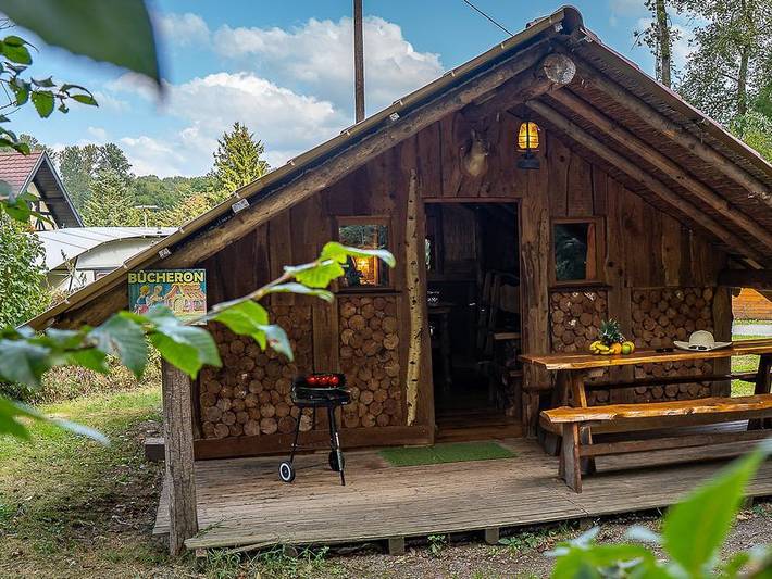 Camping Les Castors - Insolite 6 personnes - Cabane Bûcheron 6 pers in Burnhaupt-le-Haut, Région de Thann