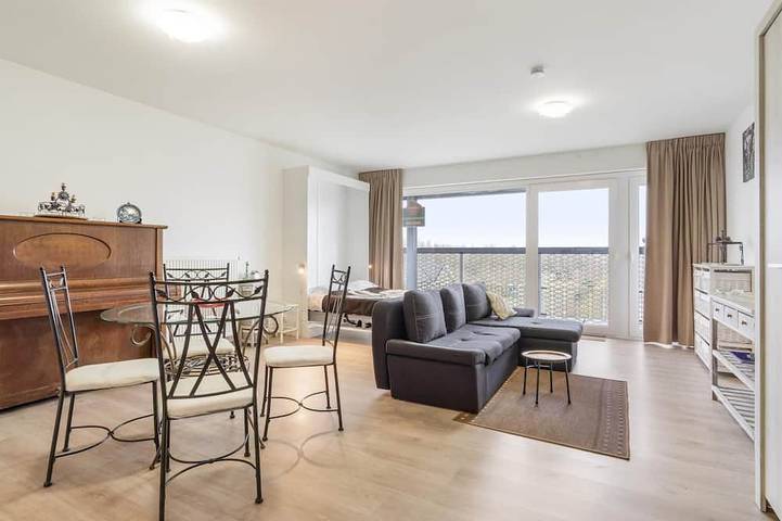 Ferienhaus für 3 Personen, mit Terrasse und Pool