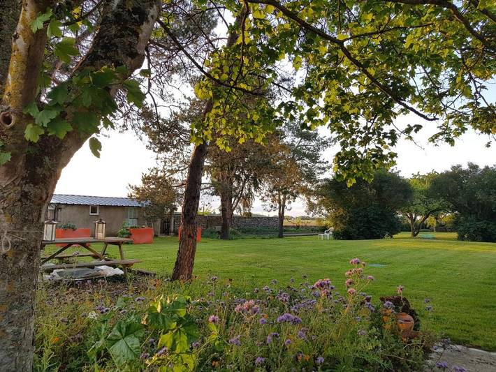 Location de vacances pour 2 personnes, avec vue ainsi que piscine et jardin à Azay-sur-Cher - 4