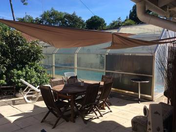 Gîte pour 3 personnes, avec piscine et jardin en Gironde