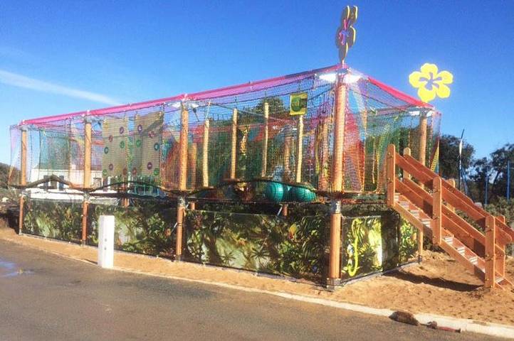 Station pour 7 personnes, avec piscine et terrasse dans Plage Domino - 4