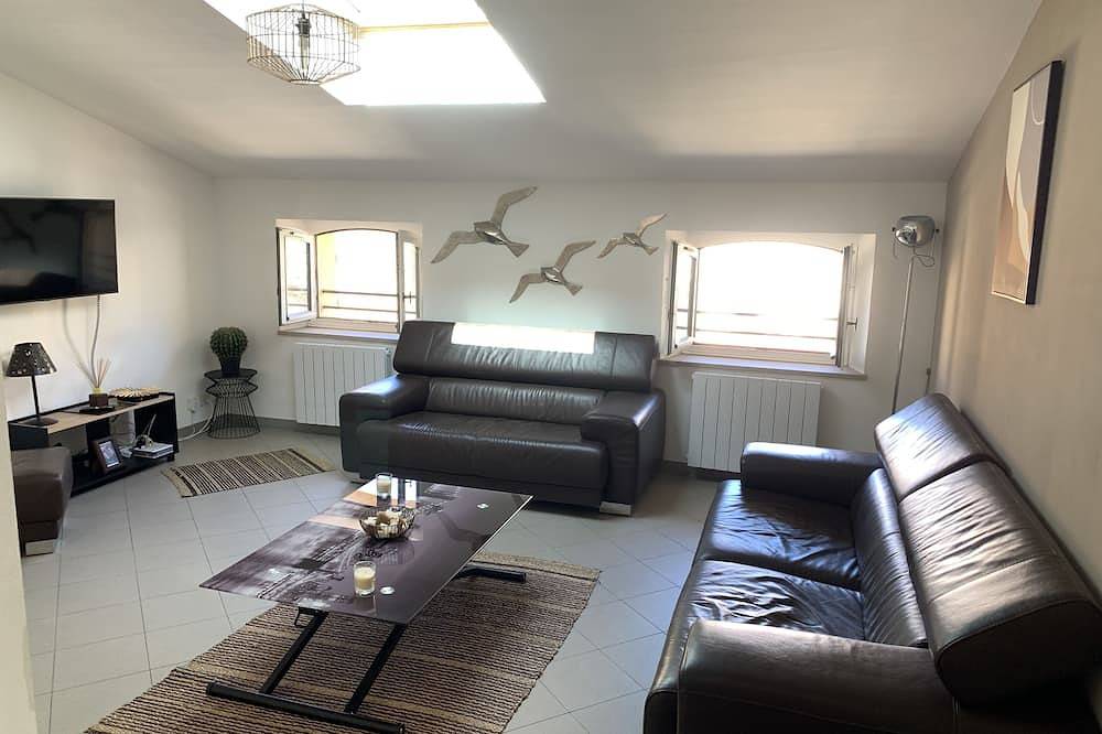 Ganze Wohnung, Nice flat 2 bedrooms 2 bathrooms 75m2 4**** historic center of Toulon in Toulon, Mittelmeerküste (Frankreich)
