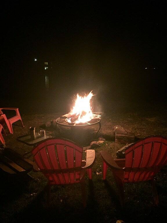 Gemütliche Hütte mit schönem Anwesen, Gästepool mit Seezugang. 4 Schlafplätze! in Lake Buchanan