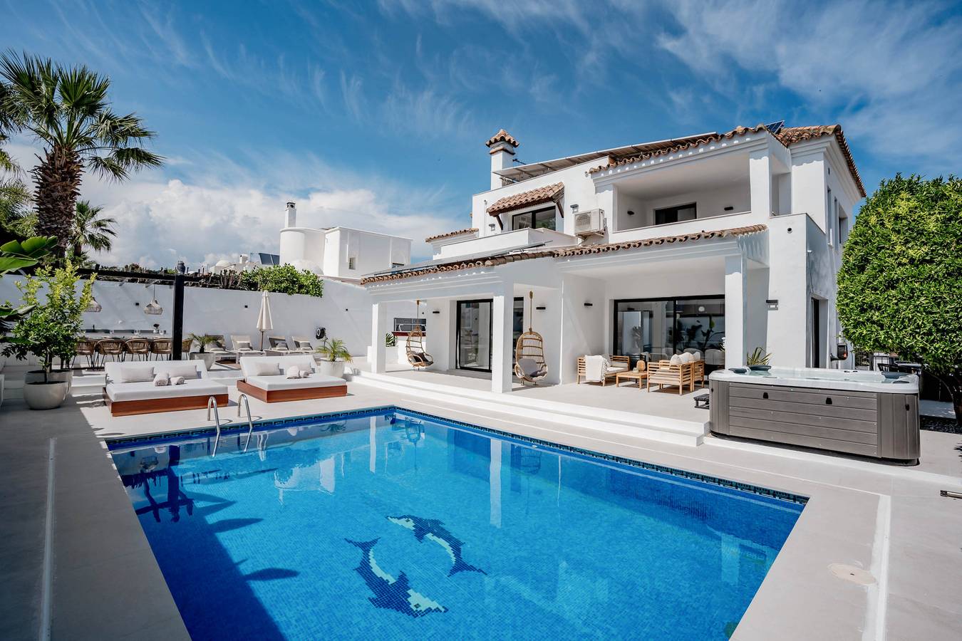 Villa Florens in Marbella West, Marbella