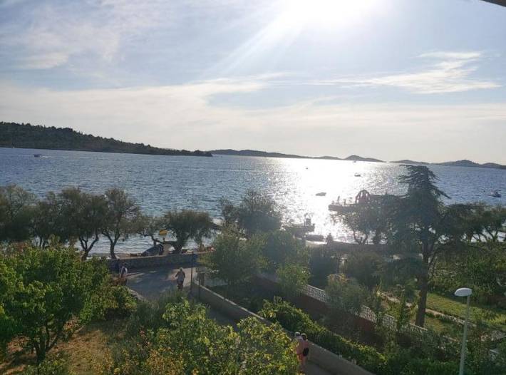 Ganzes Studio, Studio für 4 Personen mit Meerblick in Srima, Šibenik-Knin