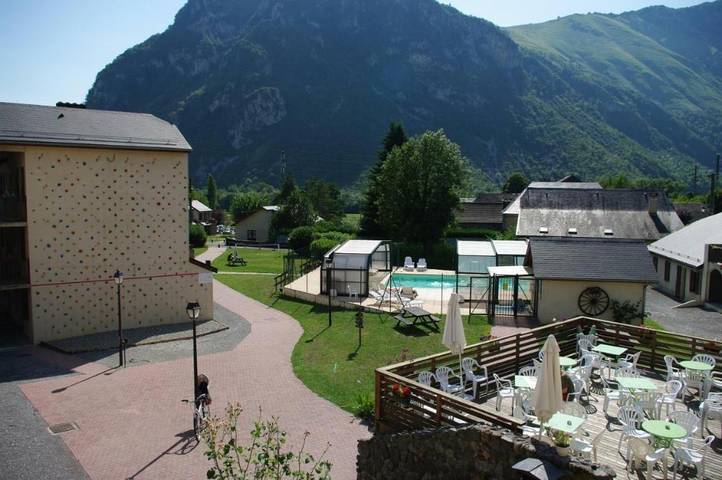 Appartement de vacances pour 4 personnes, avec vue et jardin ainsi que piscine et terrasse, animaux acceptés