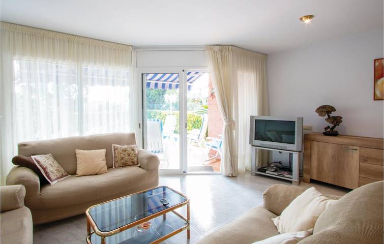 Apt de 130m2 près de la plage avec piscine et terrasse in Santa Susanna, Costa del Maresme