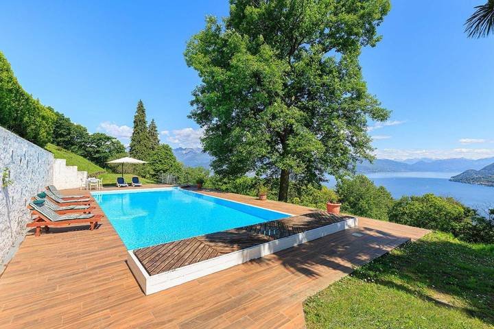 Villa pour 11 personnes, avec vue et jardin ainsi que vue sur le lac et piscine à Comune di Stresa - 3