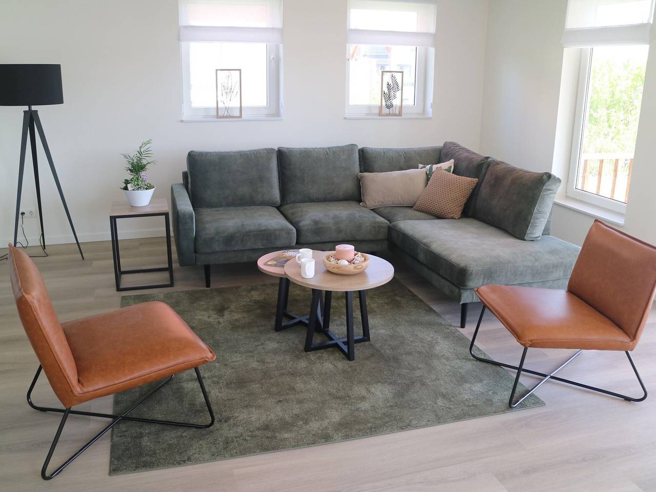 Lakeview villa met zwem- en vissteiger in Bernisse, Nederlandse Noordzeekust