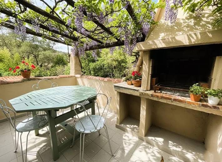 Appartement de vacances pour 4 personnes, avec terrasse et piscine