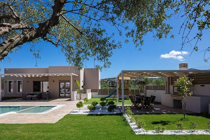 Ferienhaus für 7 Personen, mit Whirlpool und Garten