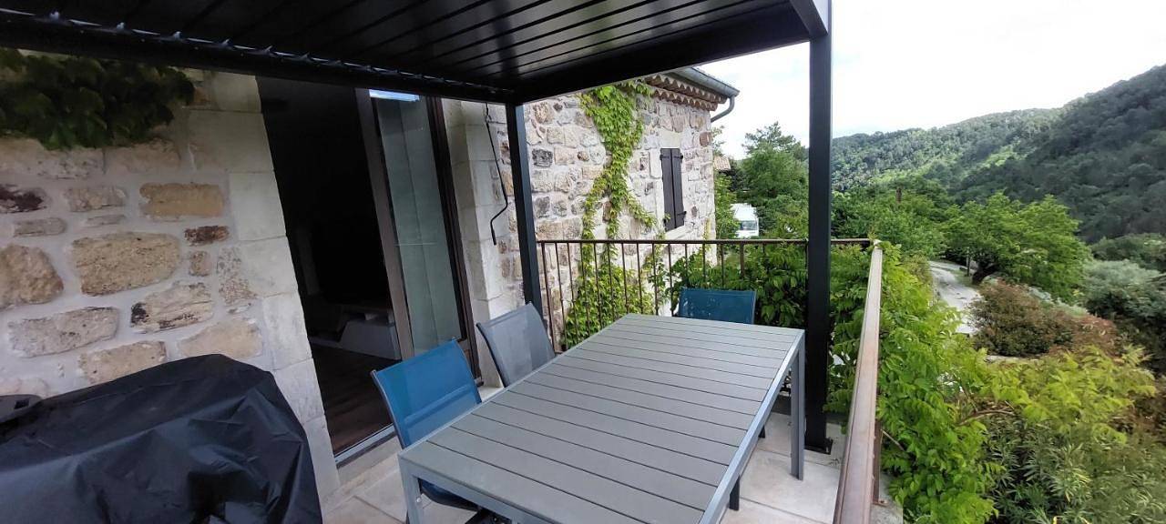 Appartement entier, Gîte de Laulagne in Saint-André-Lachamp, Parc naturel régional des Monts d'Ardèche