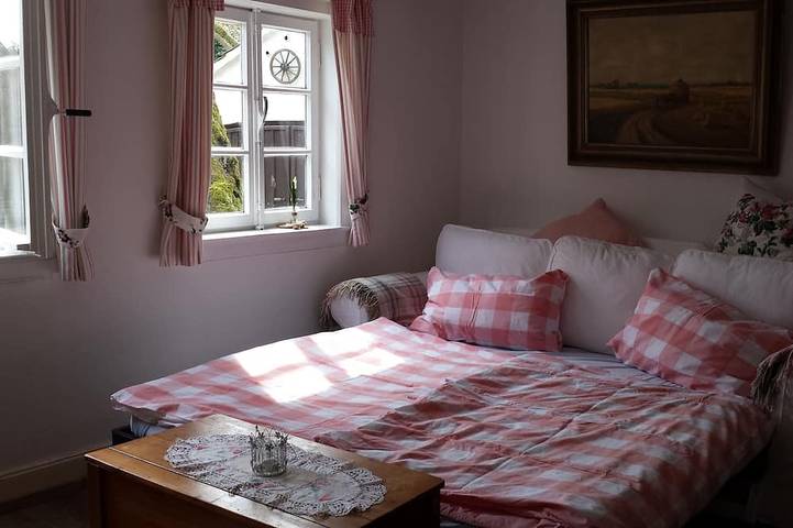 Ferienwohnung für 5 Personen, mit Terrasse und Garten in Reichshof - 2