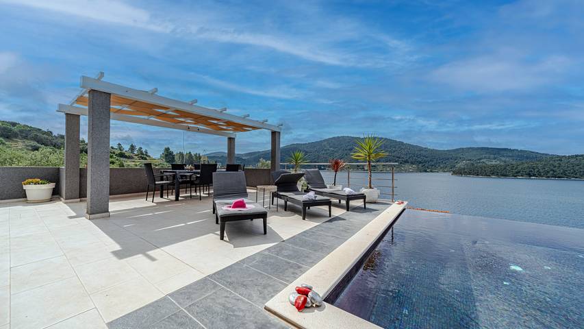 Villa pour 6 personnes, avec jardin et terrasse à Vela Luka - 3