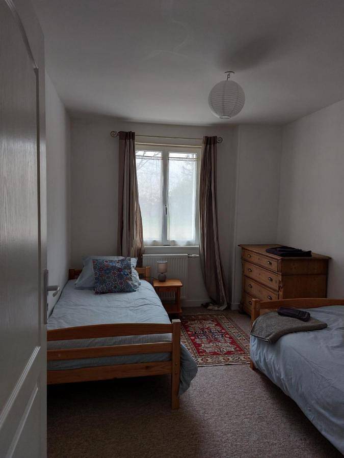 Appartement entier, Stable Cottage at Orchard Farm in Combles, Région de Péronne