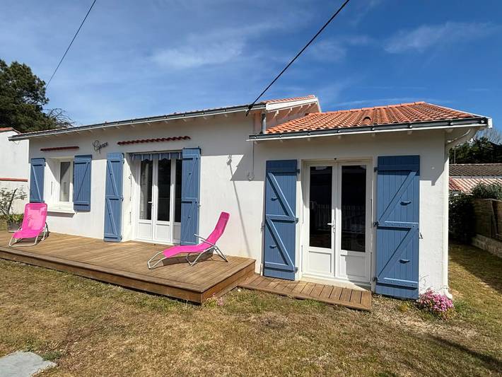 Location de vacances pour 8 personnes, avec jardin dans Plage Sainte-Anne