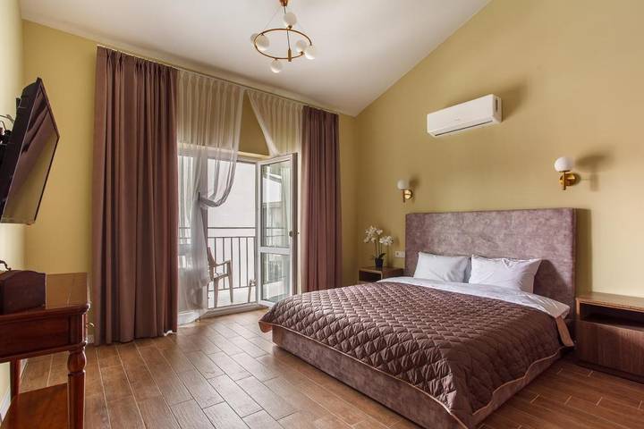 Apartamento para 4 personas, con terraza y vistas, Se admiten mascotas en Ucrania