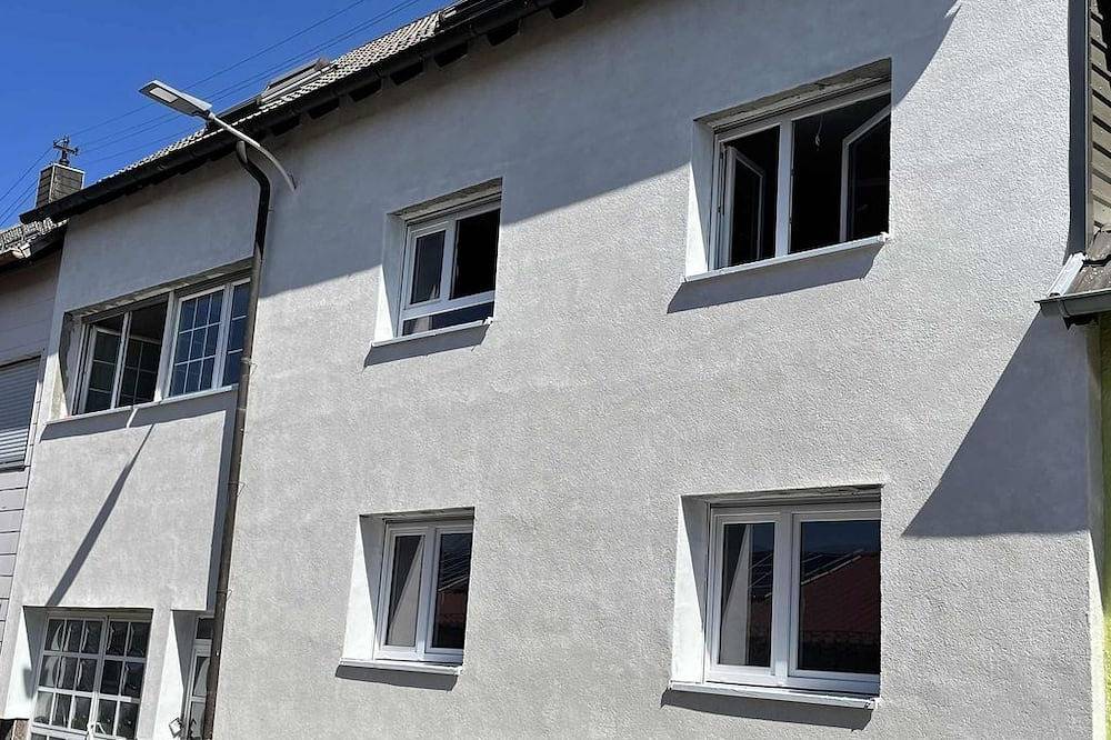 Entire apartment, Apartment Erlehof - apartment/apartment, shower, Wc, 1 bedroom in Pirmasens, Landkreis Südwestpfalz