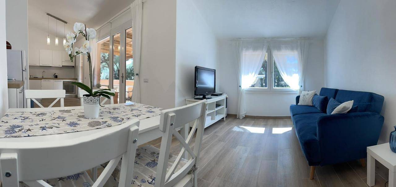 Beach House Calaverde Village in Santa Margherita di Pula, Pula e dintorni