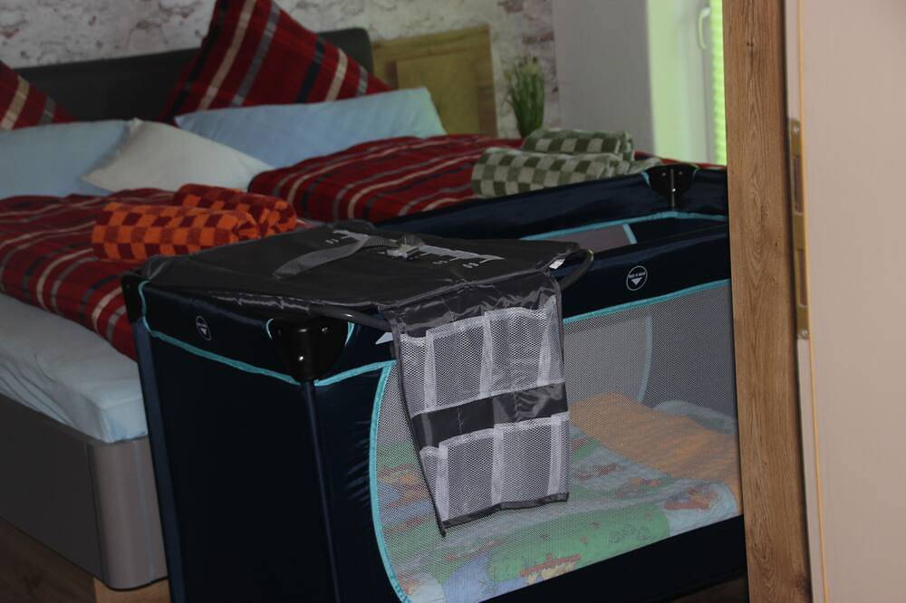 Ganze Wohnung, Neu eingerichtet Ferienwohnung für bis zu 4 Gäste in Elbenau, Schönebeck (Elbe)