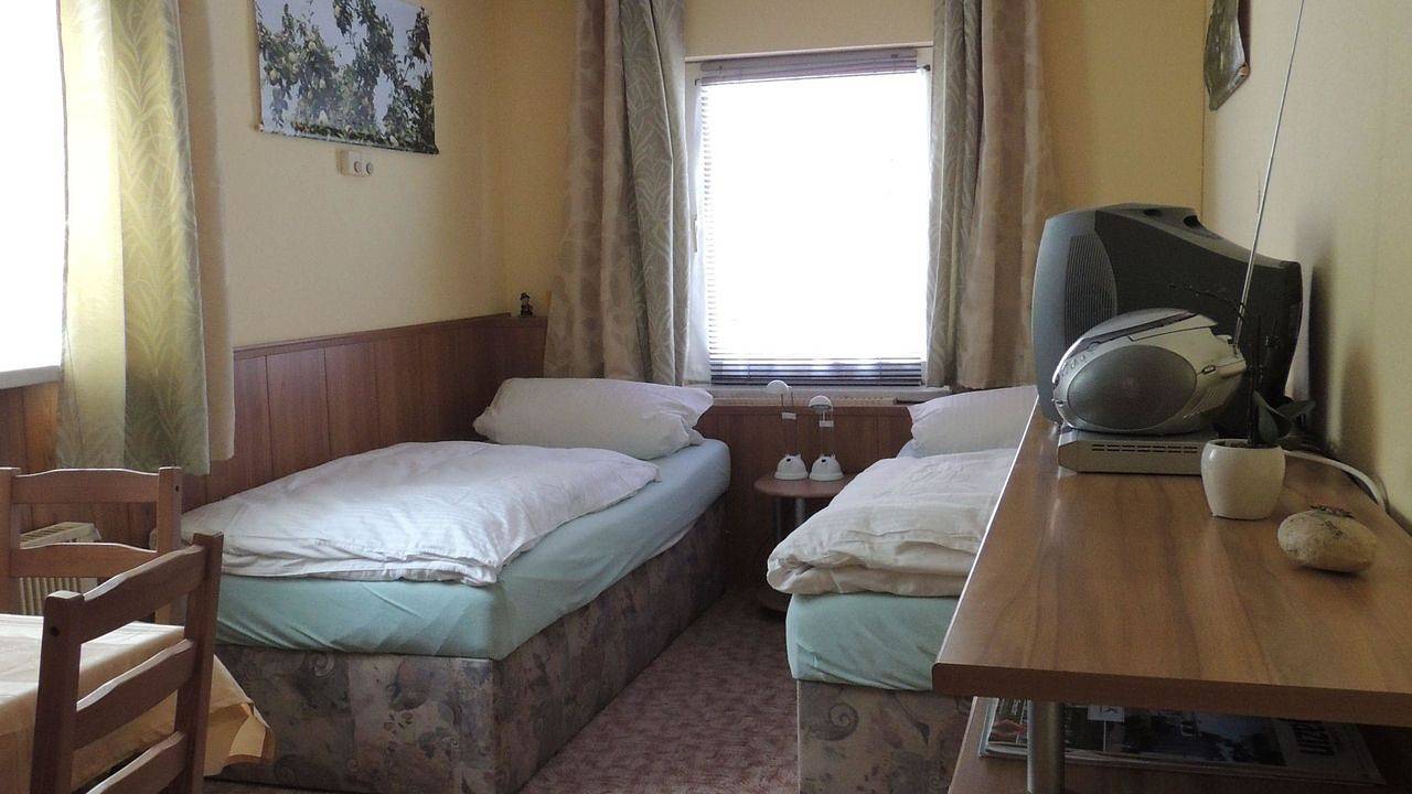 Ganze Ferienwohnung, Ferienwohnung für 2 Personen (38 m²) in Radebeul in Radebeul, Meißen Region