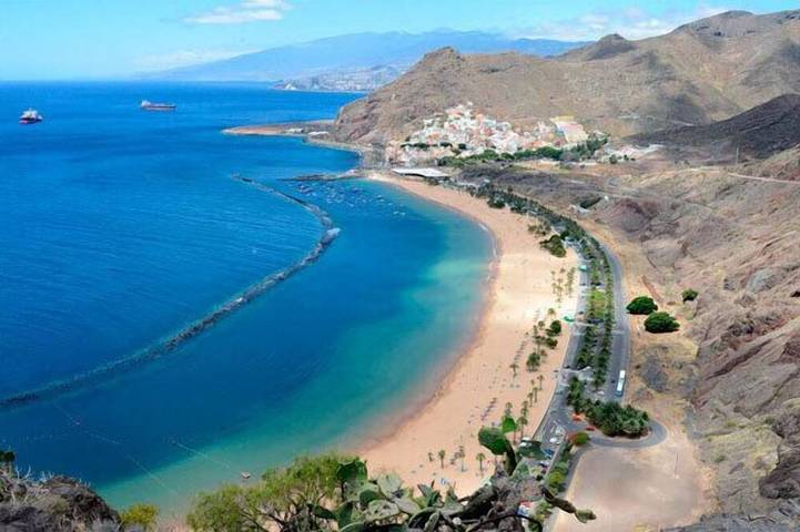 Cottage for 4 people, with balcony and pool as well as garden, with pets in Tenerife