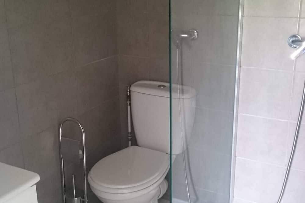 Ganze Wohnung, Le Serre - Studio with large private garden. in Belvédère, Nizza und Umgebung