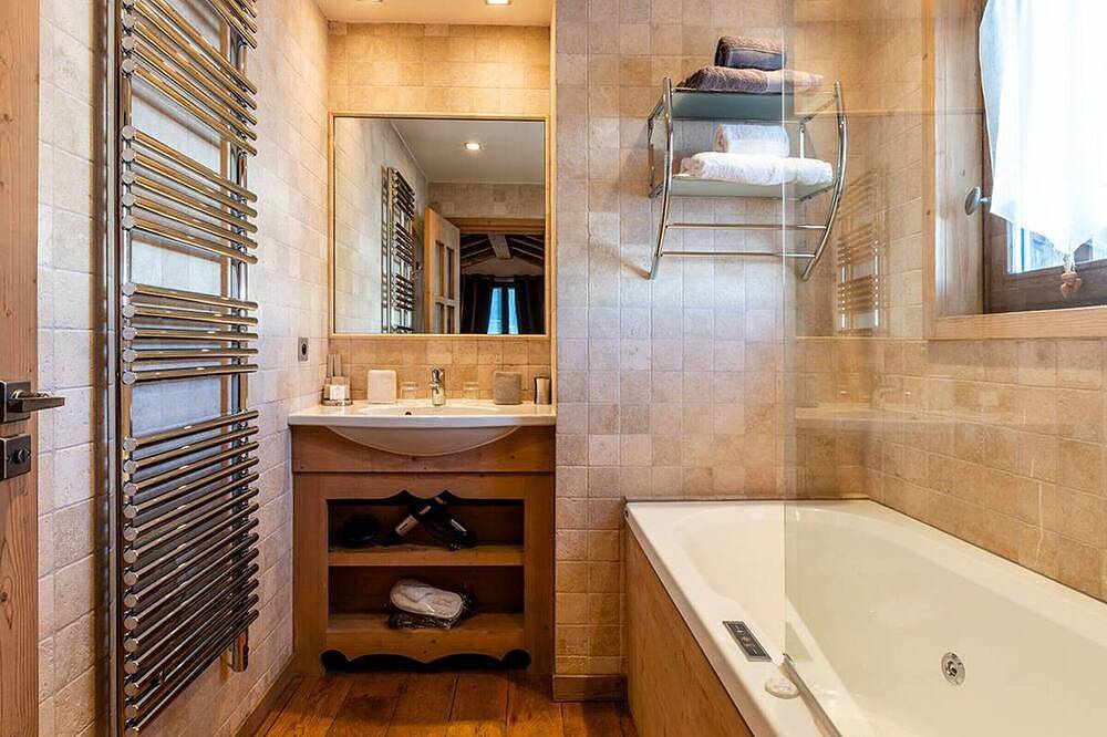 Ganze Wohnung, Geräumige 73m² Wohnung, 2 Sz, Herzen von Courchevel 1850, Nahe Pisten, Balkon, Hammam, Wifi in Courchevel 1850, Saint-Bon-Tarentaise