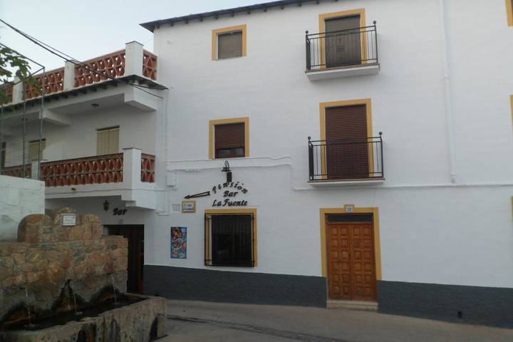 Casa de huéspuedes para 3 personas, con Terraza y Vistas en Alpujarras