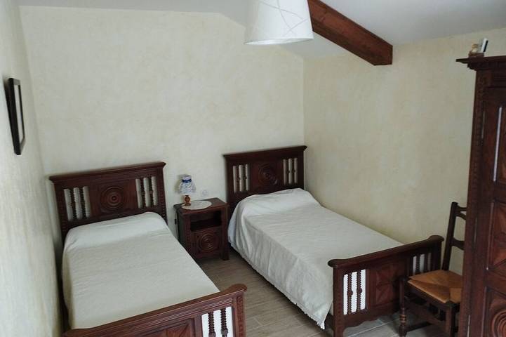 Location de vacances pour 10 personnes, avec terrasse et jardin à Rouffignac-Saint-Cernin-de-Reilhac - 3