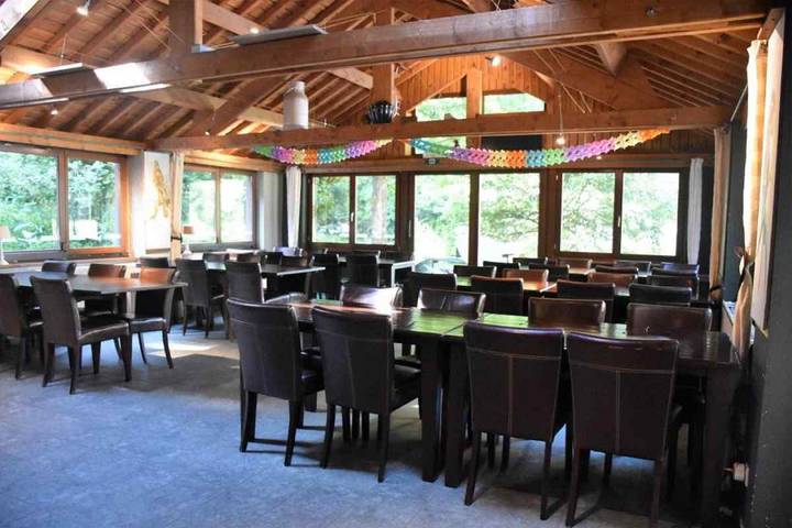 Maison de campagne pour 54 personnes, avec jardin et terrasse, animaux acceptés à La Roche-en-Ardenne - 4