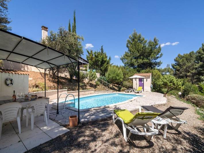 Location de vacances pour 5 personnes, avec terrasse ainsi que jardin et piscine à Pouzols-Minervois - 4