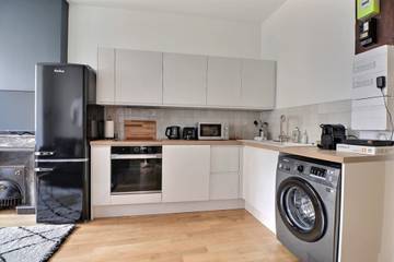 Appartement De Vacances pour 7 Personnes dans Lyon, Rhône, Photo 3