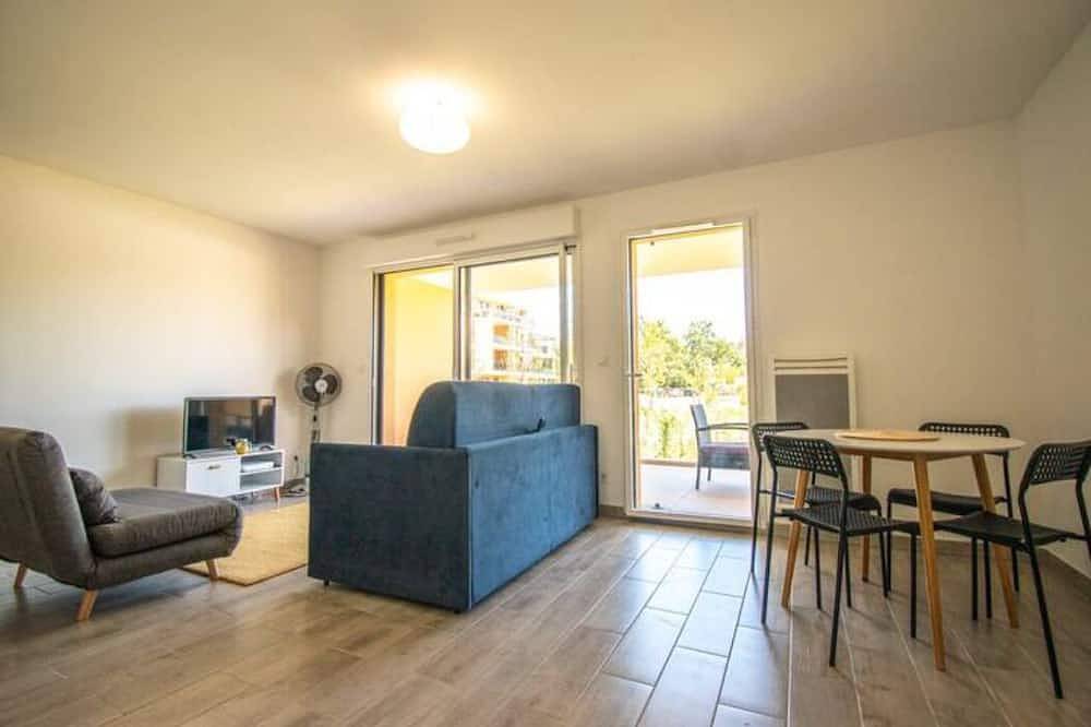 Geheel appartement, New studio with garden, in residence with swimming pool in Aix-en-Provence, Aix-en-Provence en omgeving