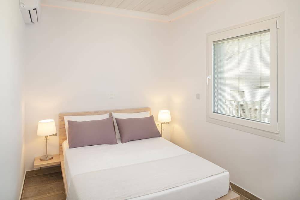 Ethos Luxury Home - Seaview Villa with Hot-Tub in Samos