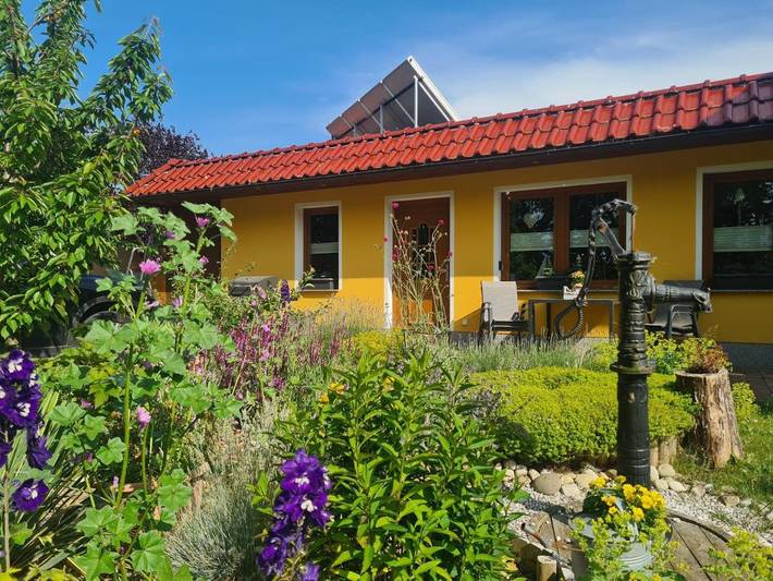 Bungalow für 5 Personen, mit Garten