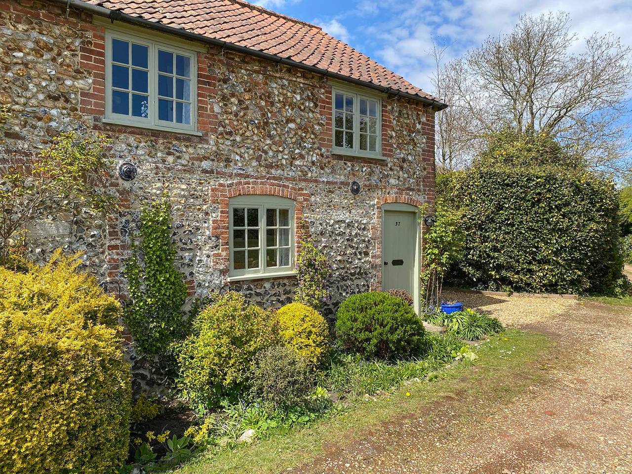 Meadow Cottage in Helhoughton, Norfolk