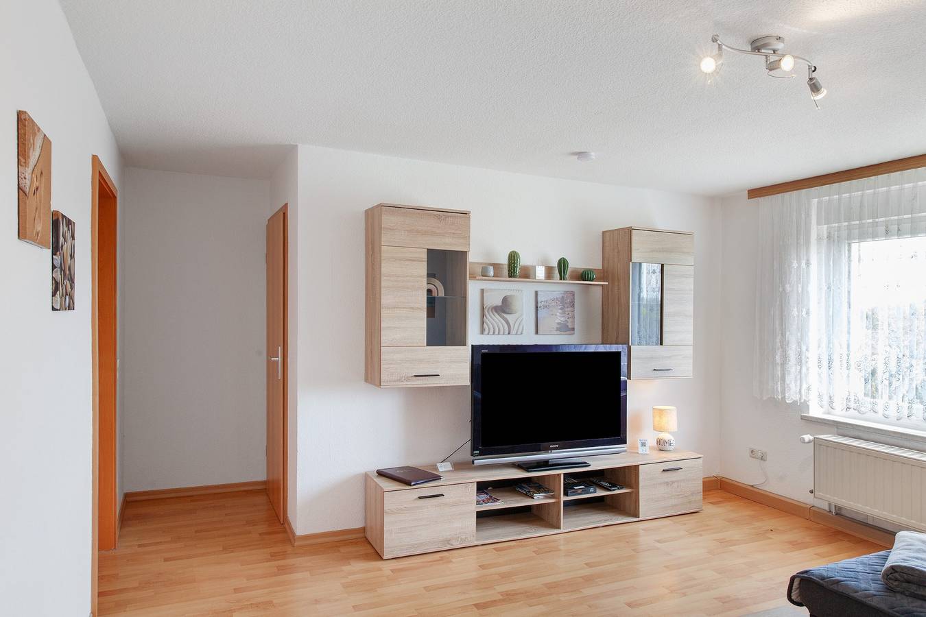 Appartement entier, Appartement « Am See » avec terrasse partagée, jardin commun et Wi-Fi in Regis-Breitingen, Leipziger Neuseenland