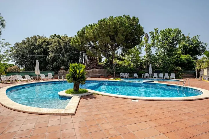 Appartamento vacanze per 5 persone, con piscina e panorama nonché giardino e piscina per bambini - 1