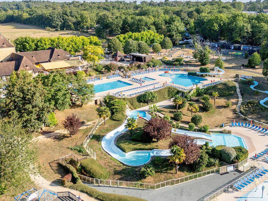 Camping Saint Avit Loisirs - Mobilheim 7 personen - Premium 3-Schlafzimmer Lounge mit Außenküche in Saint-Avit-de-Vialard, Périgord Blanc