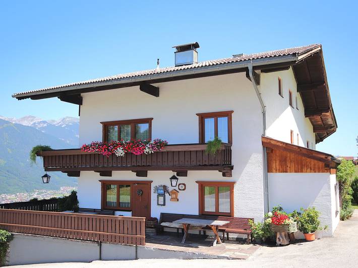 Ferienwohnung für 5 Personen, mit Balkon und Garten