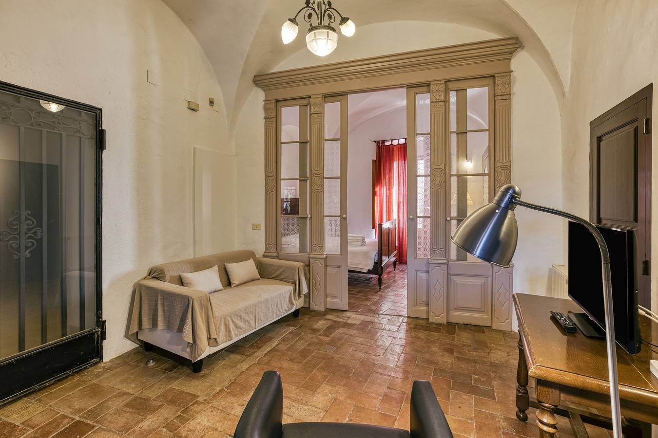 Appartement entier, Appartement 'Apartaments Can Gibert - Rubina' avec terrasse privée, jardin partagé et Wi-Fi in Castelló d'Empúries, Haut-Ampurdan