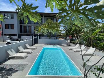 Gîte pour 4 personnes, avec piscine et terrasse à Remire-Montjoly