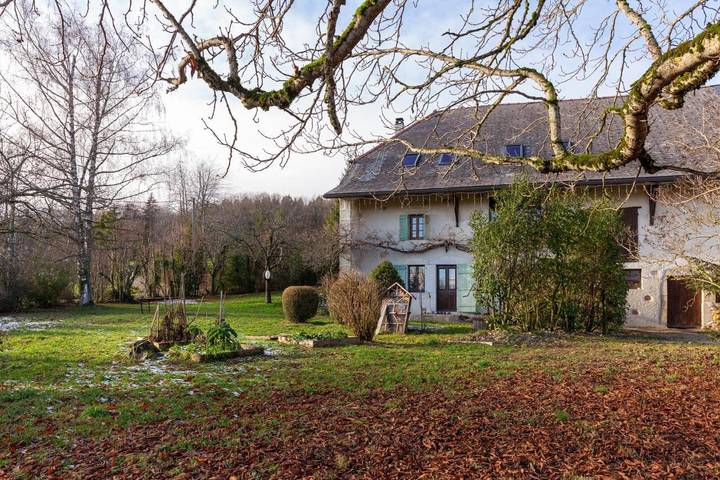 Maison de vacances pour 10 personnes, avec Terrasse et Vue à Cruseilles