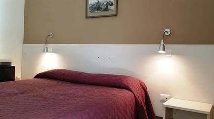 Hôtel pour 4 personnes, avec terrasse, animaux acceptés à Pineto